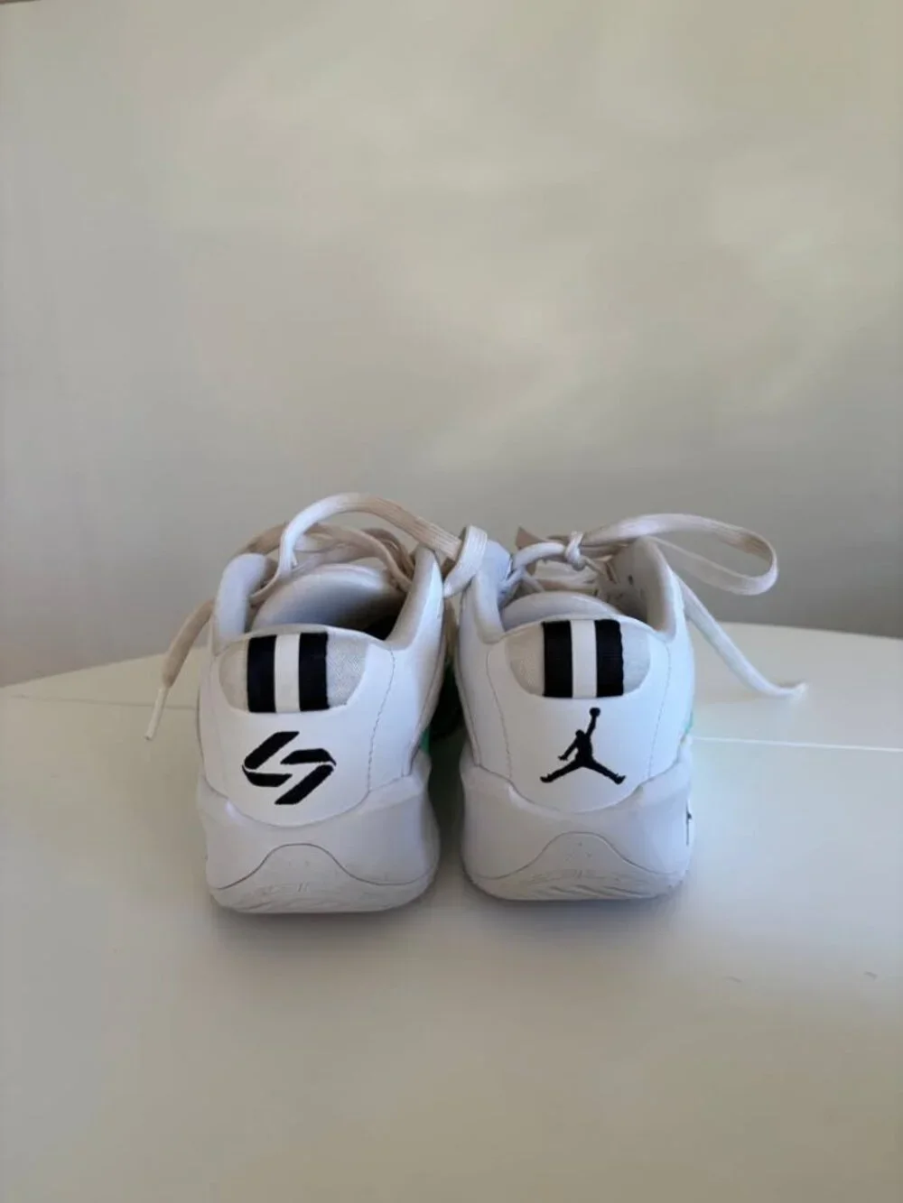 Nike Jordan Luka 3 GS Photo Finish Youth Basketball Hoopers Shoes (Size 6Y)